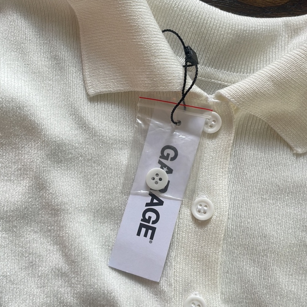 Button down from Garage - Picture 2 of 3